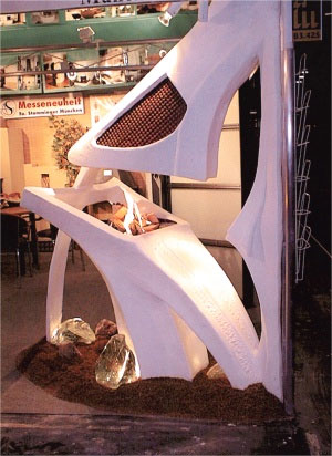Skulptur mit Gaskamin